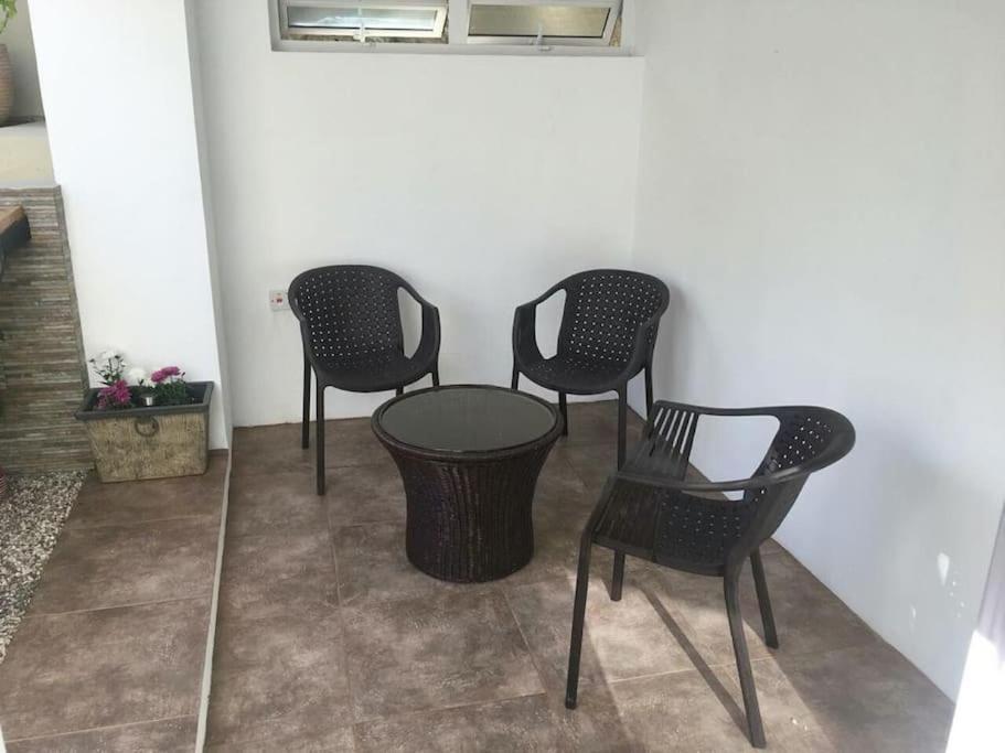 Lovely Two Bedrooms Apartment. Flic-en-Flacq Dış mekan fotoğraf